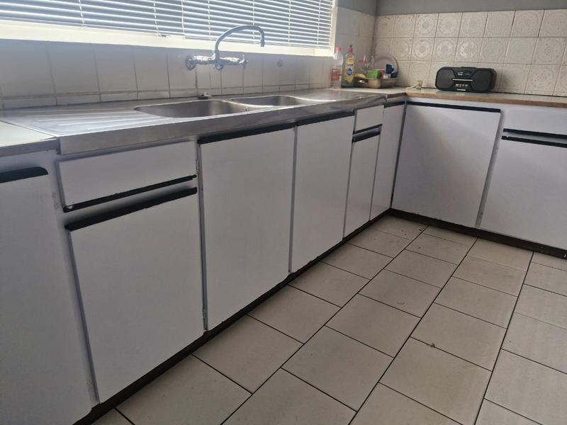 To Let 3 Bedroom Property for Rent in Panorama Western Cape
